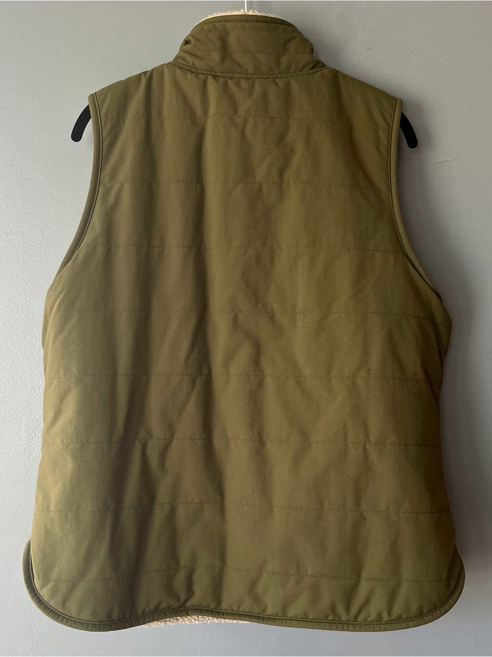 Carhartt Utility Sherpa Lined Reversible Vest in Basil - Picture 5 of 9